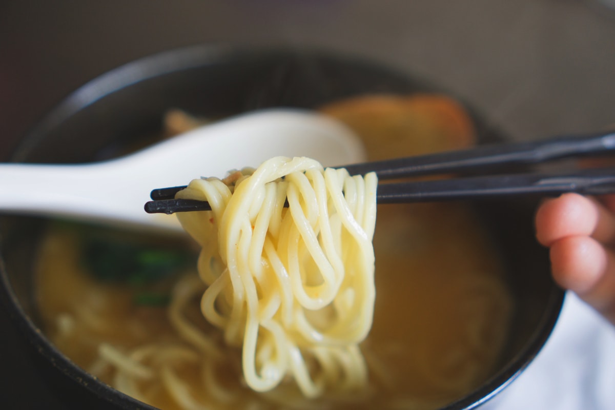 中細ストレート麺