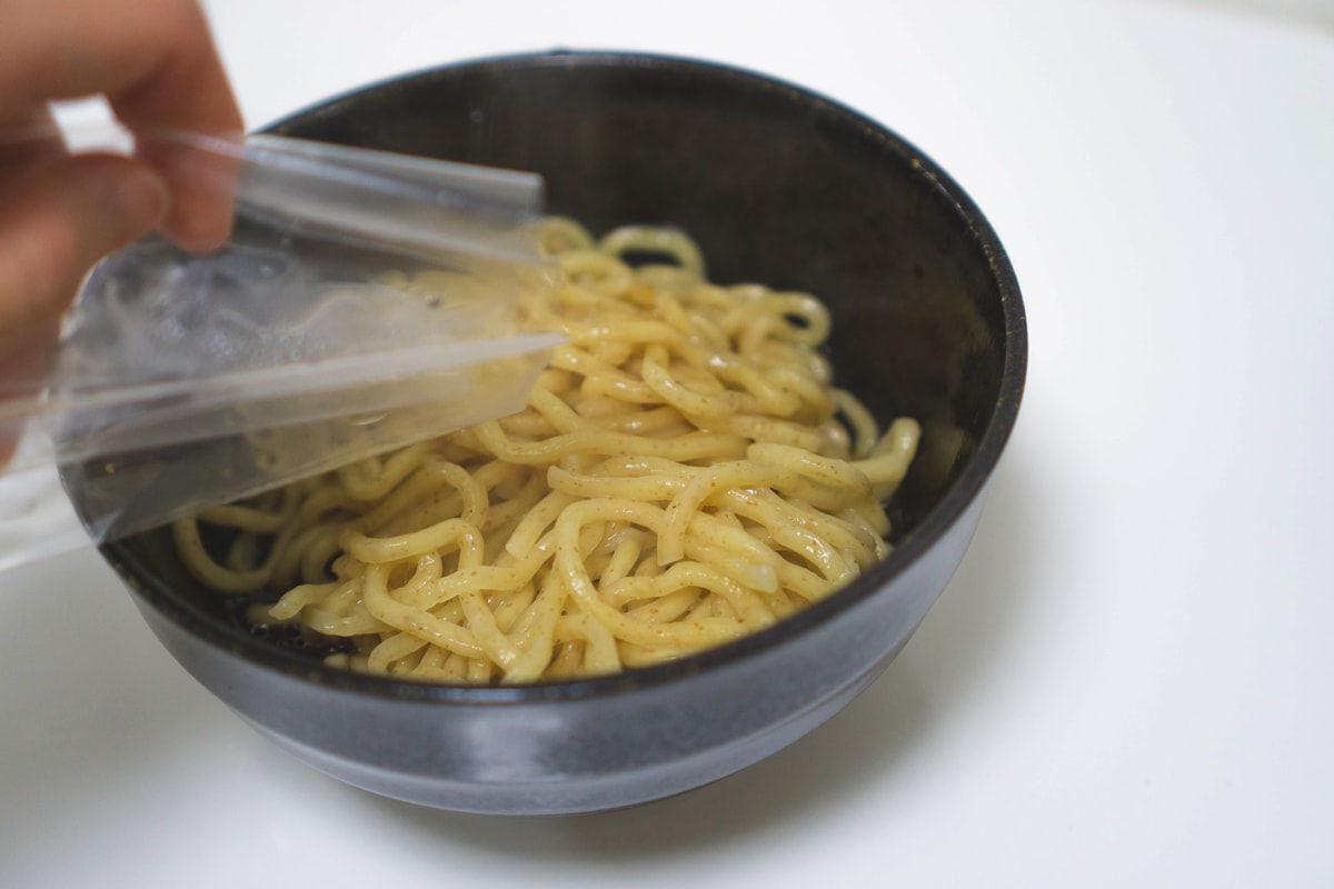 タレを入れる