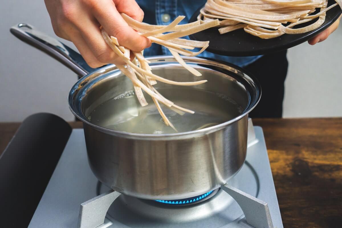 スーパークレンズパスタを茹でる