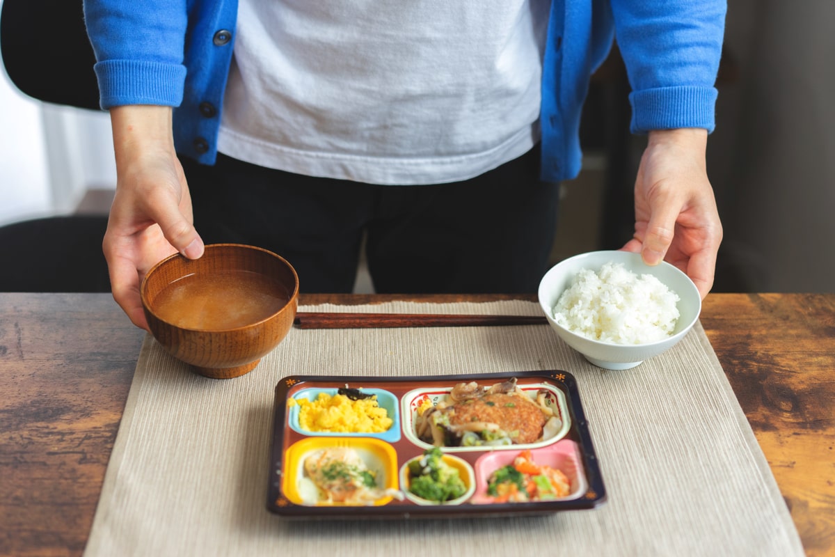 食卓便の冷凍弁当を食べてみた正直な感想！【口コミ】